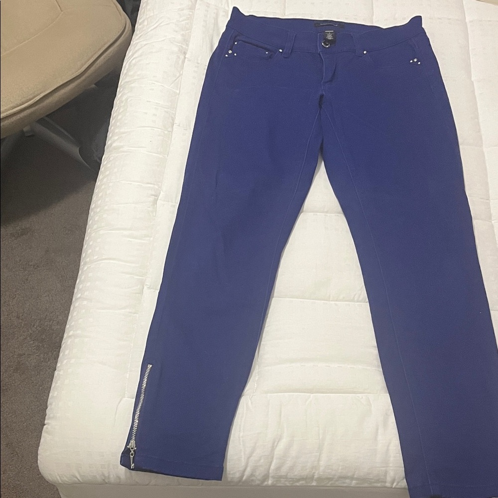 White House Black Marker Women's Blue Jeans